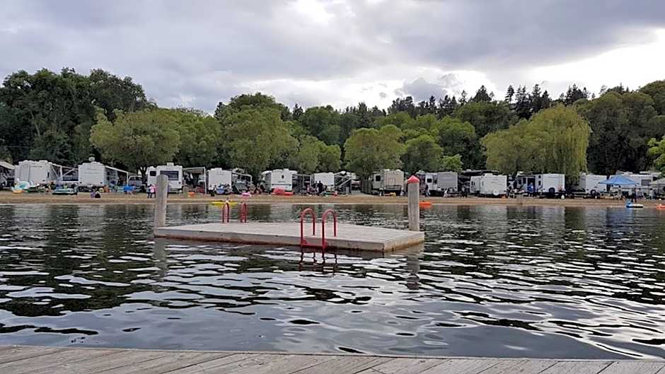 Days Inn & Suites by Wyndham Gonzales TX