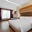 Country Inn & Suites by Radisson, Gurgaon Sector 12