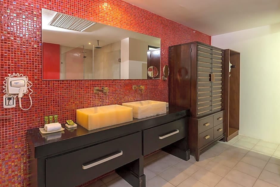 In Fashion Hotel & Spa - Adults Only