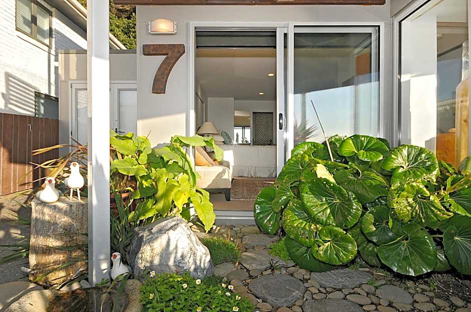 Kapiti Waves Bed & Breakfast