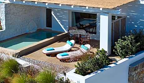 Suite with Private Pool