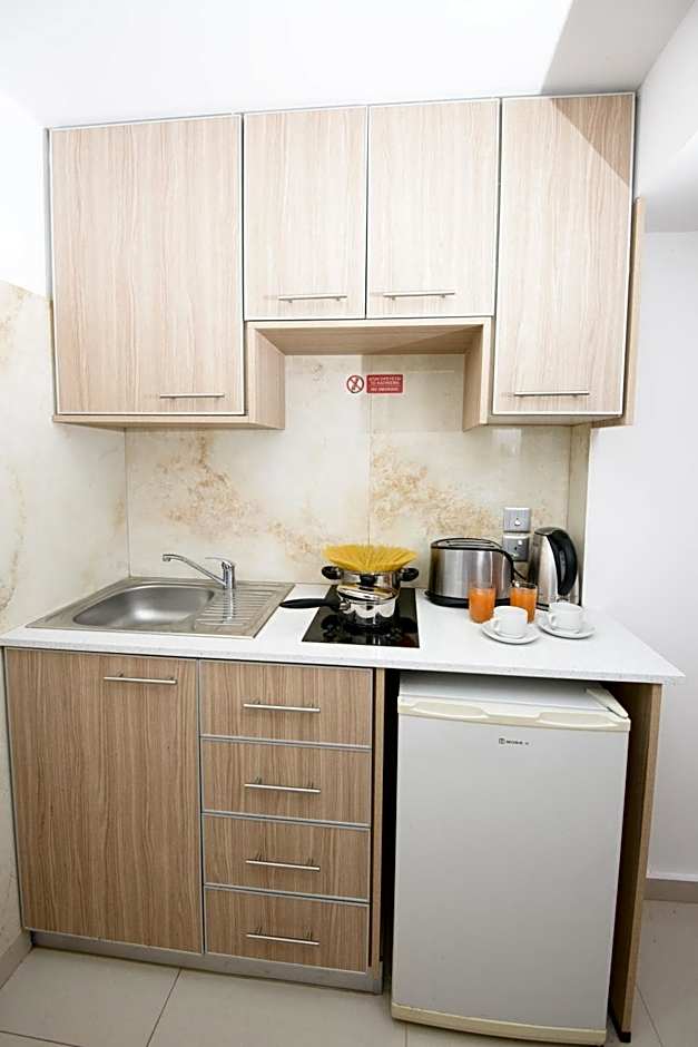 Paul Marie Hotel Apartments