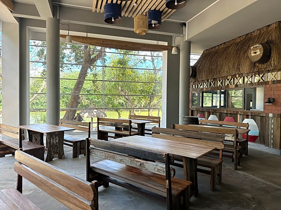 Ocean's Creek Beach Hotel