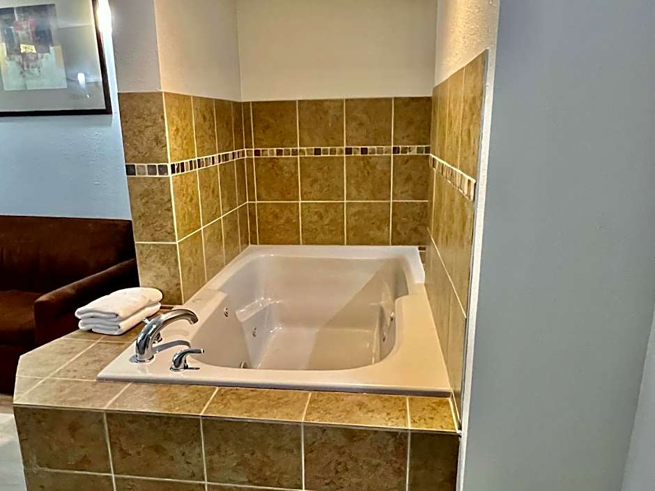 HomeTowne Studios & Suites Washington