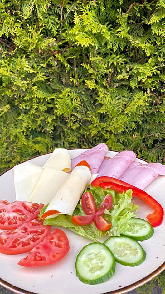 Zajazd Valentino / Listopadowa 55