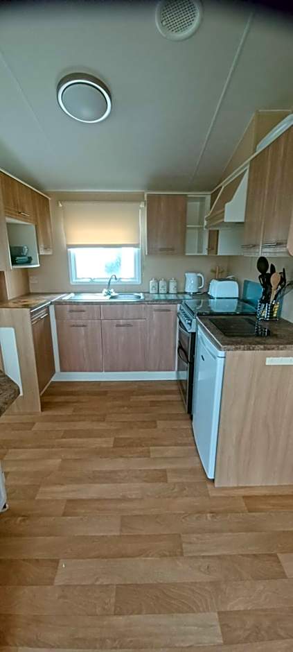 Caravan 76 snowdon summit 016