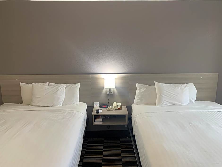 Microtel Inn & Suites by Wyndham Charlotte Airport