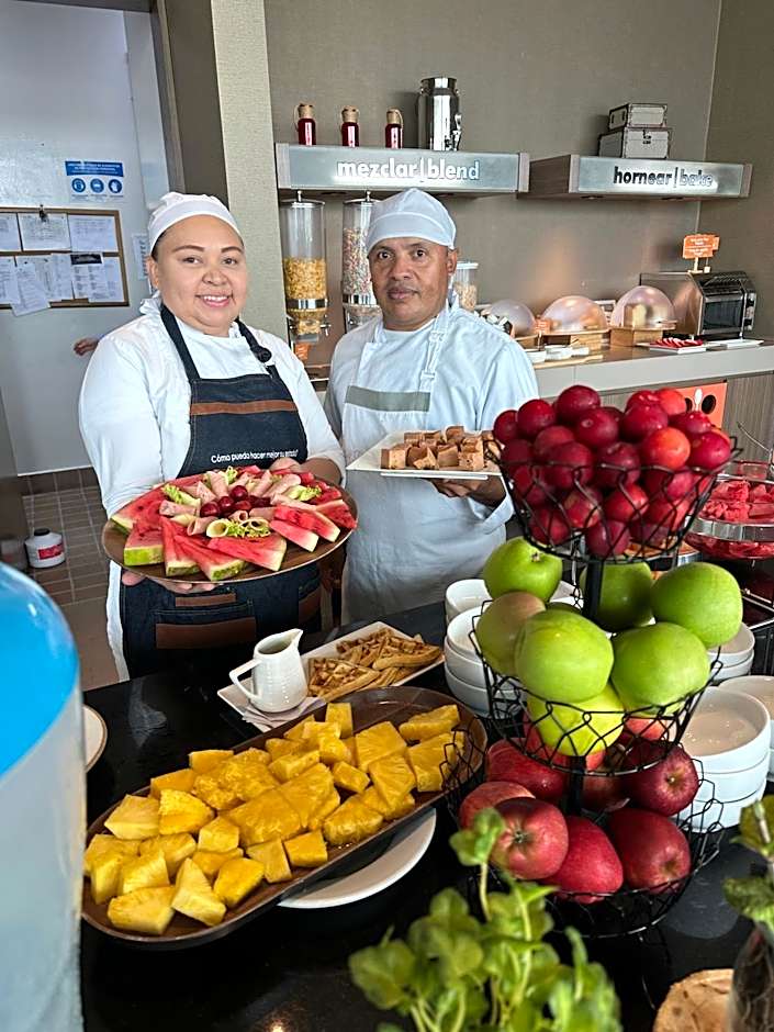 Hampton Inn By Hilton Valledupar