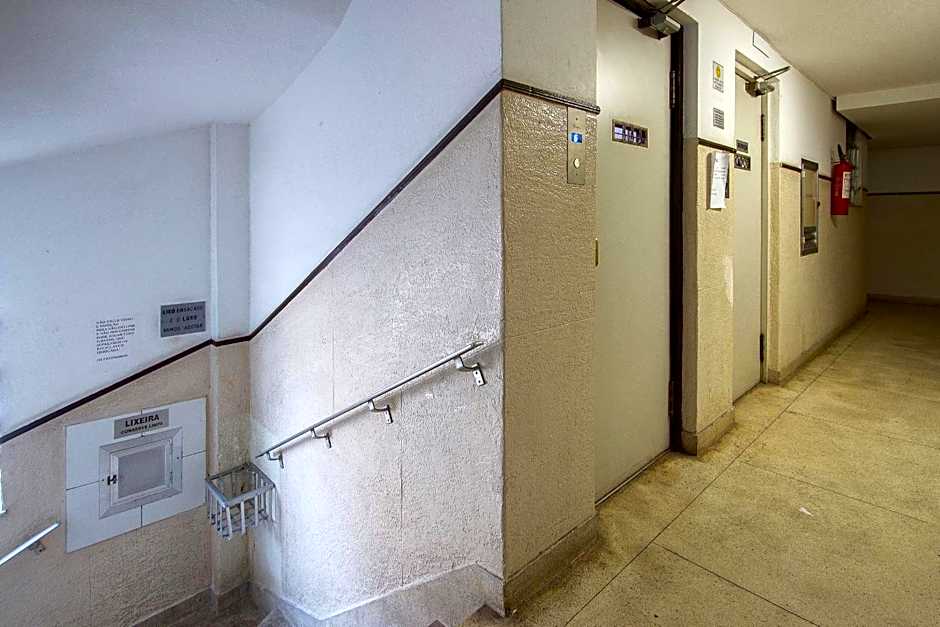 Copacabana Moderno studio