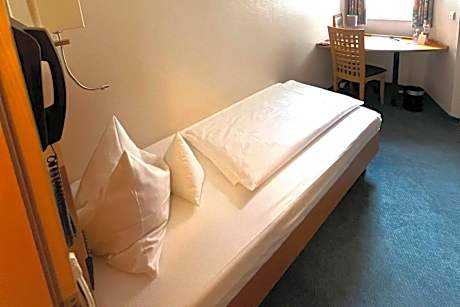 Classic Single Room