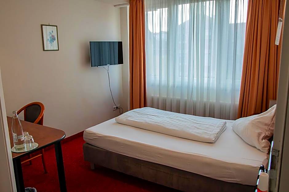 Hotel Alpha