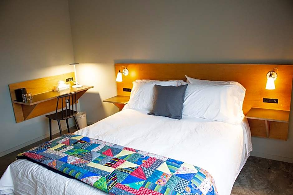 Travelers Hotel