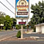 Oregon Trail Inn and Suites