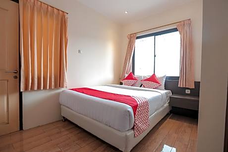 OYO 141 Fatmawati Cozy Residence