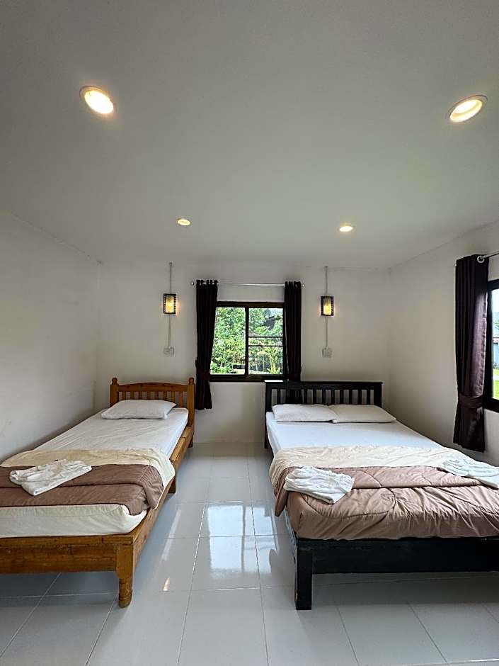 Photo 1 of 5 of Bungalow
