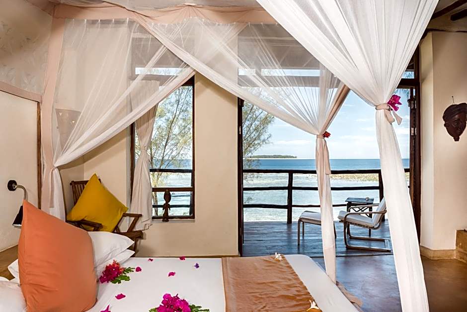 Sunshine Marine Lodge