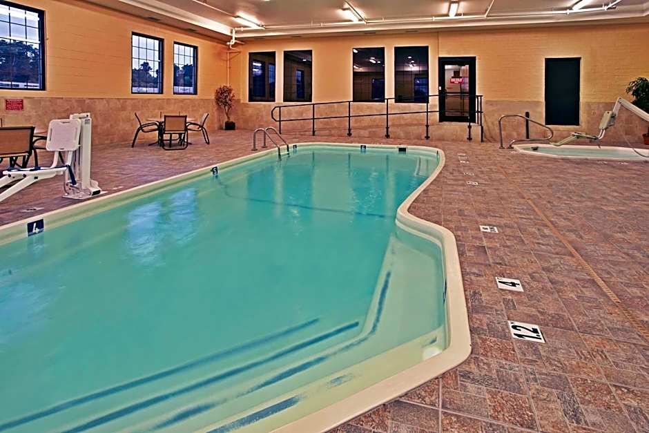La Quinta Inn & Suites/New River Gorge National Park