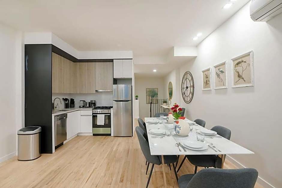 Luxury 2BR Duplex 5min to Central Park