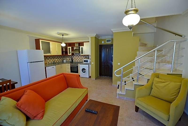 Dores Residence