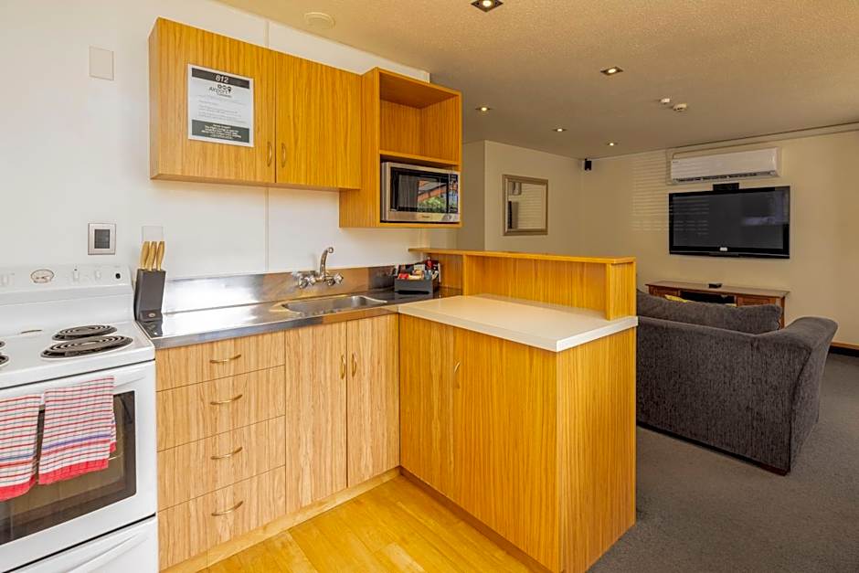 Airport Gateway Motor Lodge