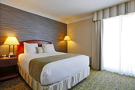 Salt Lake Plaza Hotel SureStay Collection by Best Western