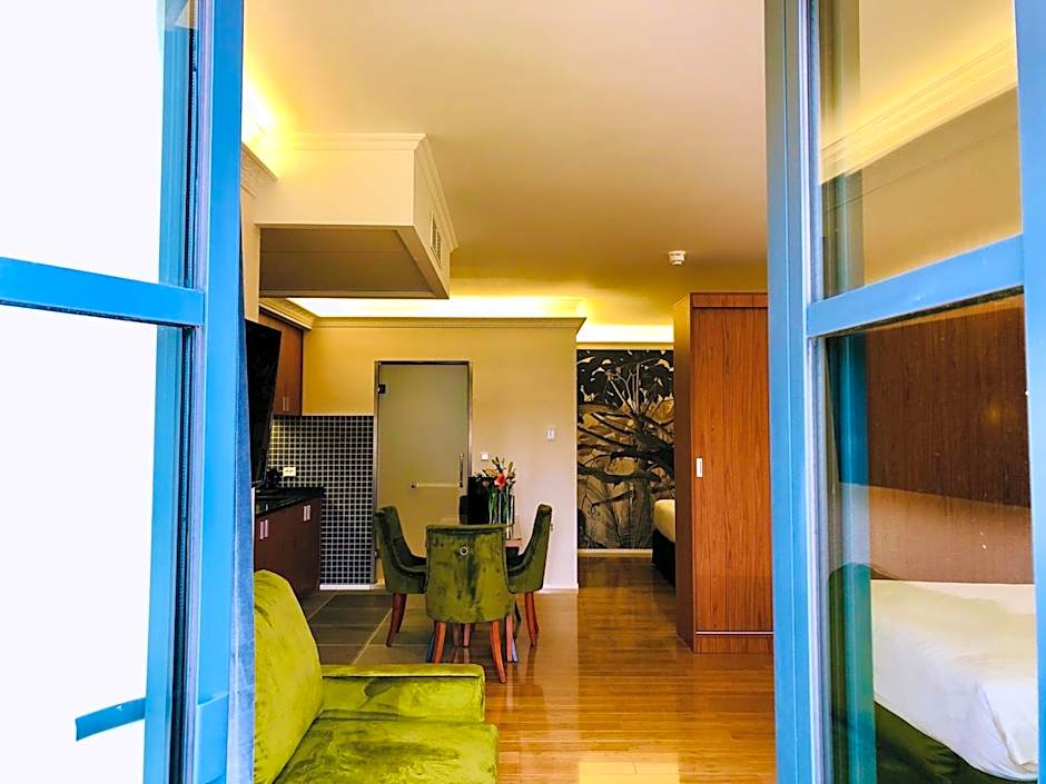 Chassé Hotel Residency