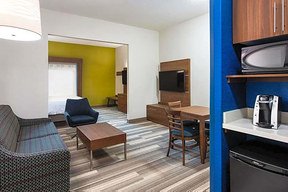 Holiday Inn Express & Suites Saskatoon By IHG
