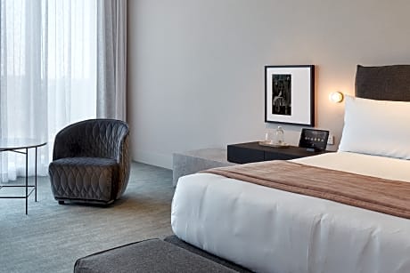 Allure King Room