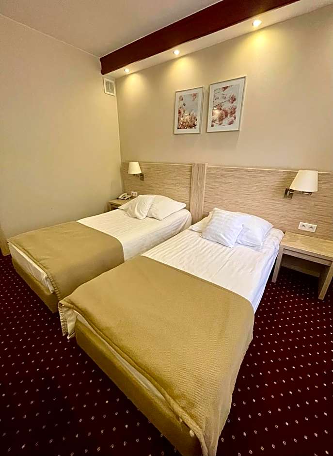 Hotel 500 W Strykowie