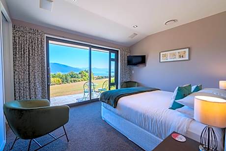 King Room with Lake View