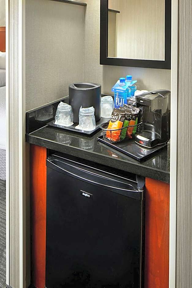 Courtyard by Marriott San Antonio Six Flags at The RIM