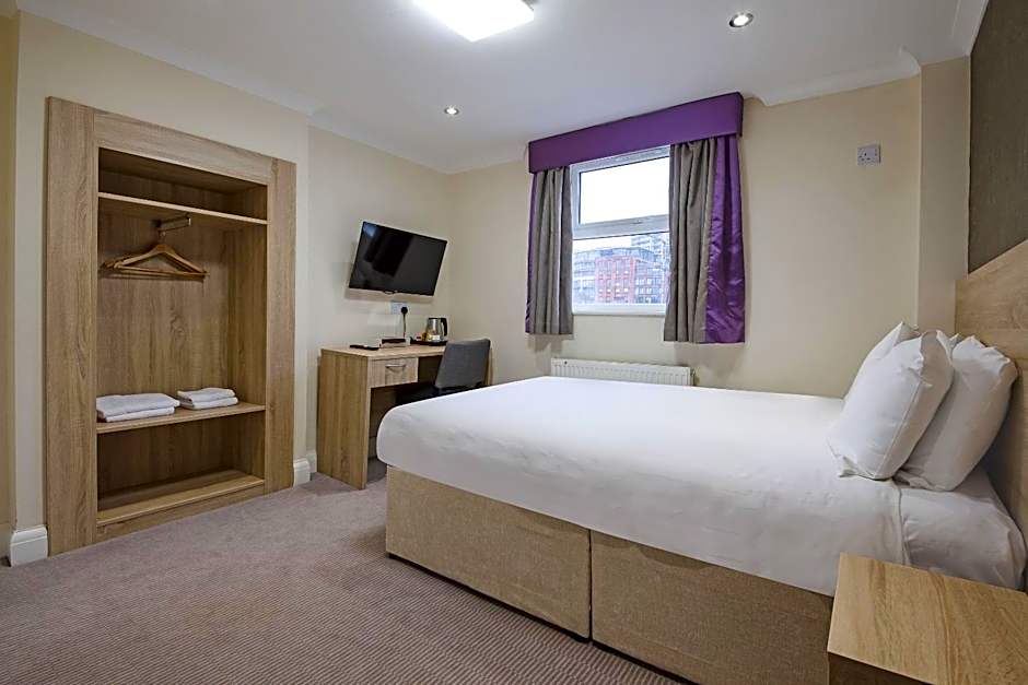 OYO 24 Sussex, London Paddington