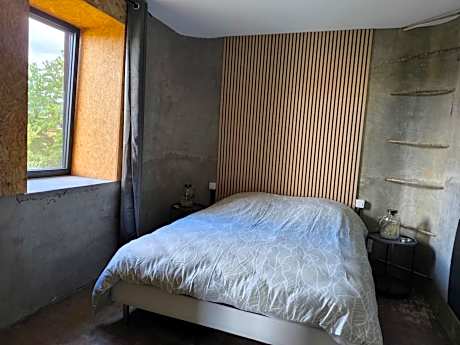 One-bedroom Loft Apartment