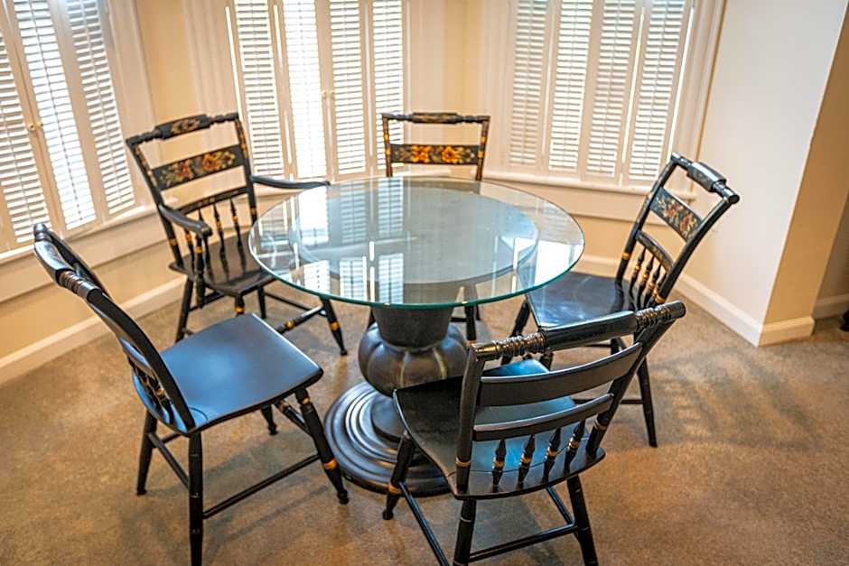 Washington Street Quarters