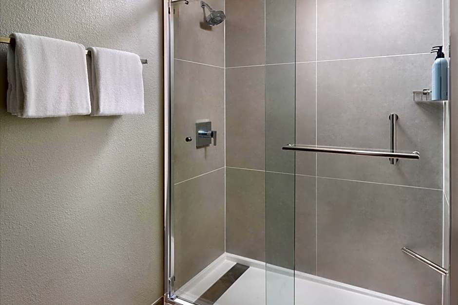 Courtyard by Marriott Atlanta Executive Park/Emory