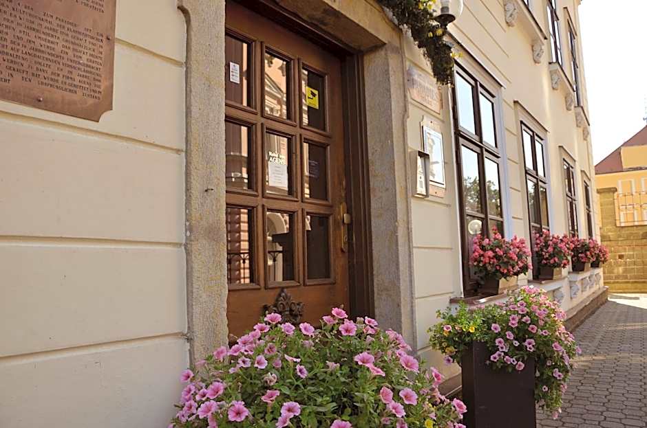 Hotel Paradies