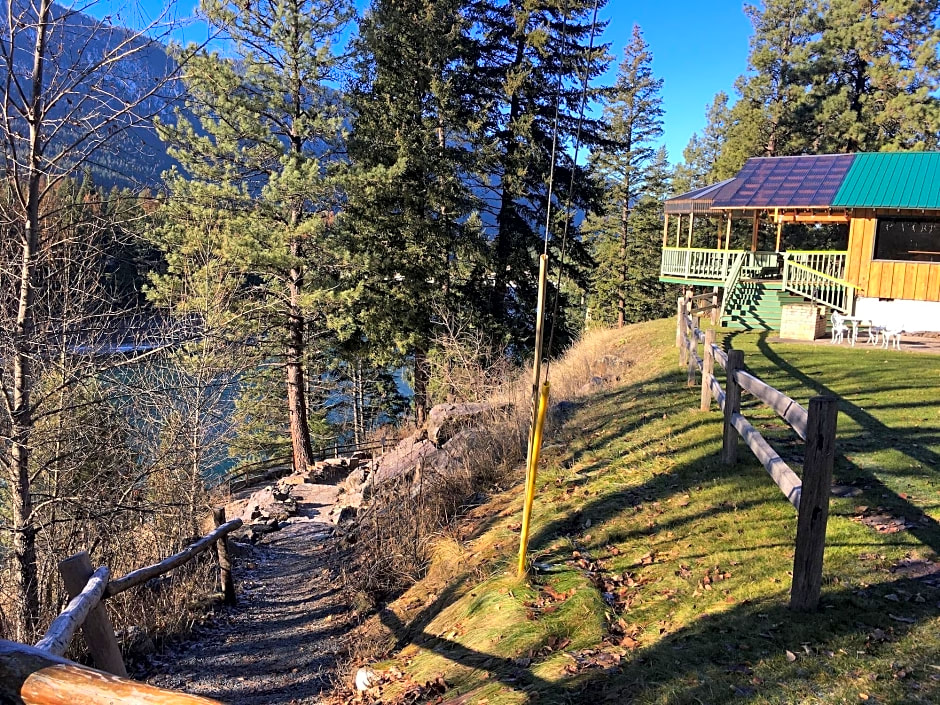 Rimrock Lodge