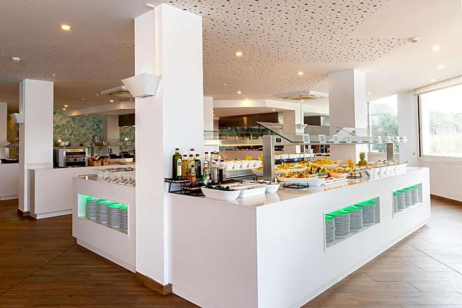 Invisa Hotel Club Cala Verde