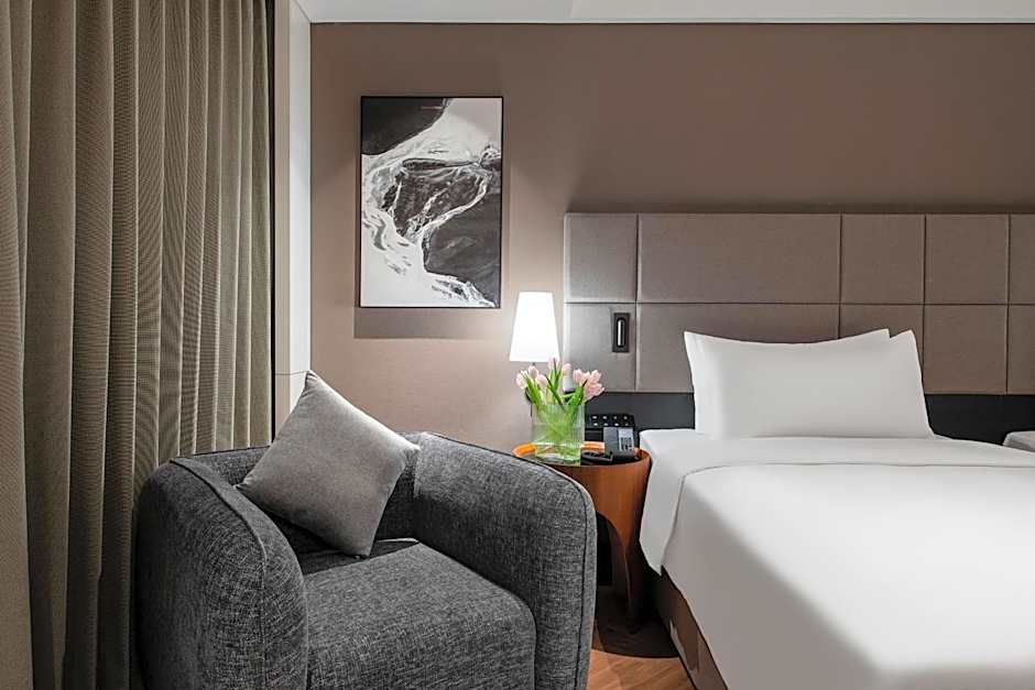 Intercity Hotel Guangzhou East Railway Station