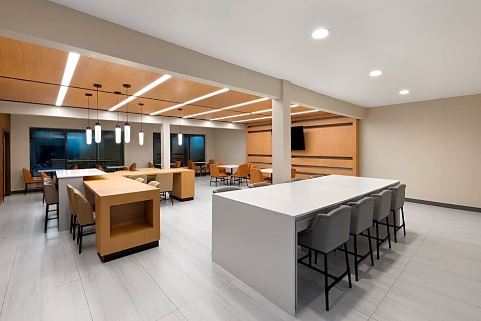 Wingate by Wyndham College Station South