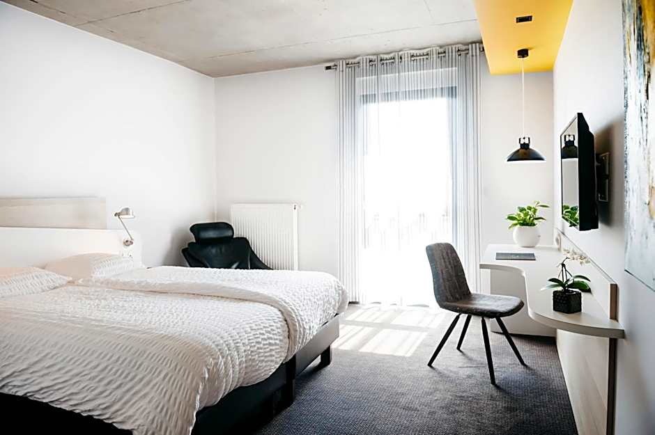 Logis Hôtel Restaurant Au Lion Rouge