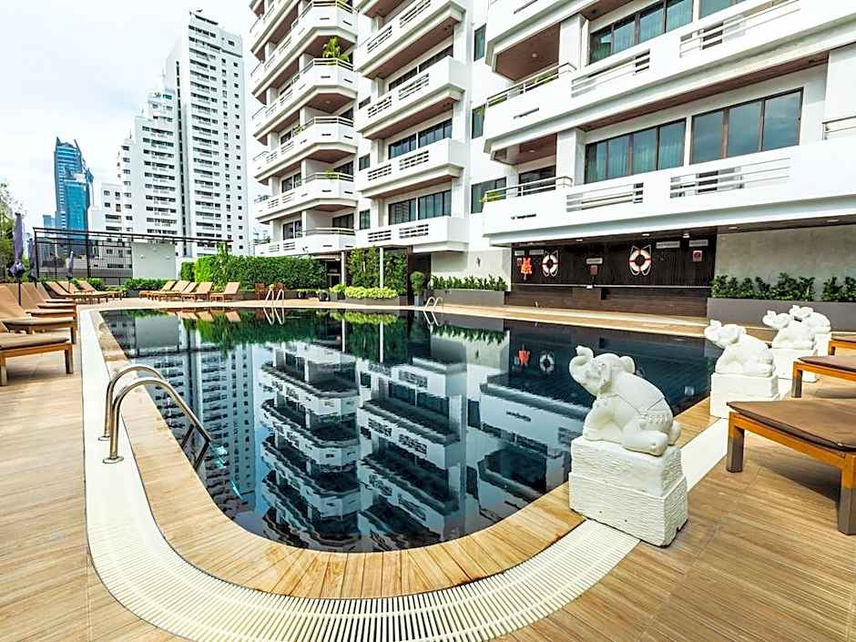 Centre Point Sukhumvit Soi 10