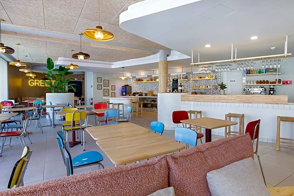 greet hotel Salon de Provence