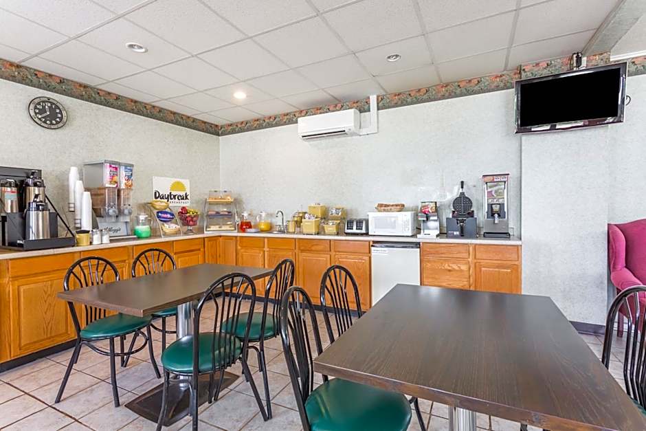 Days Inn by Wyndham Bedford