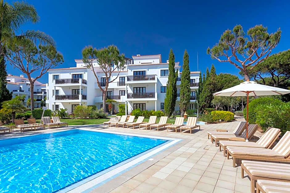 Pine Cliffs Village & Golf Suites