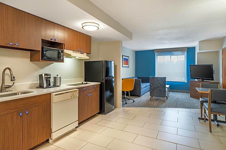 Holiday Inn Express Hotel and Suites Petersburg - Fort Lee By IHG