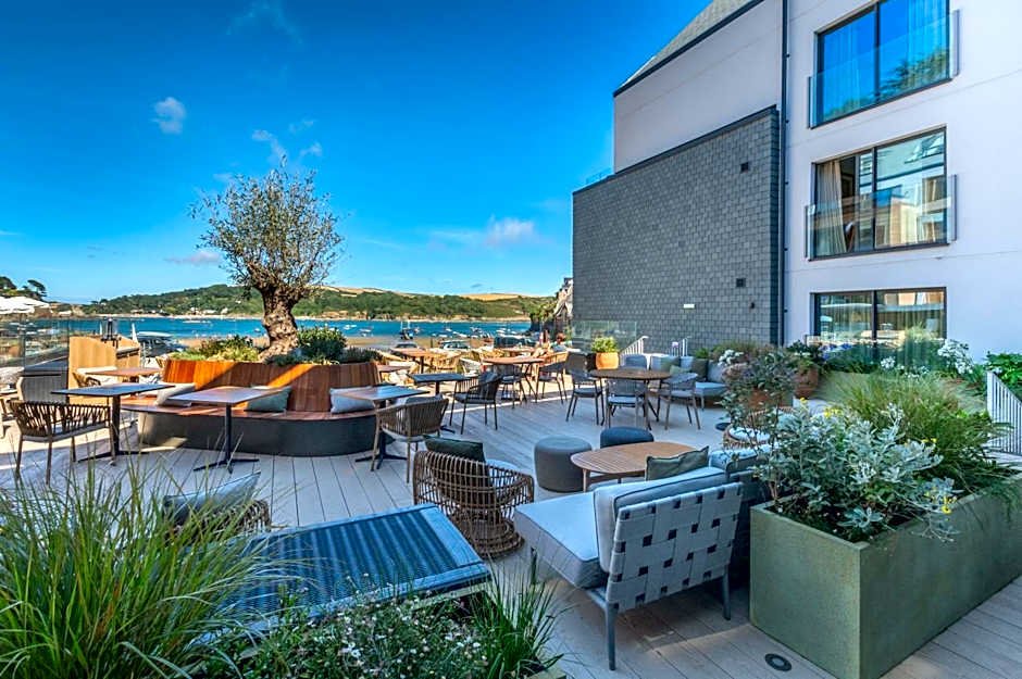 Harbour Beach Club, Hotel & Spa