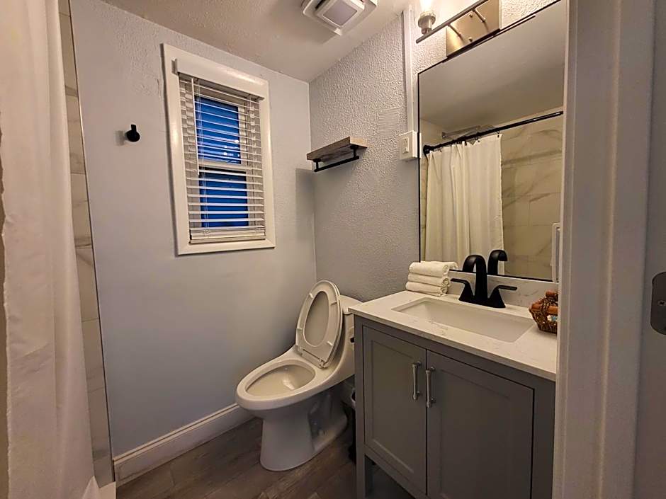 Barefoot Mailman Motel