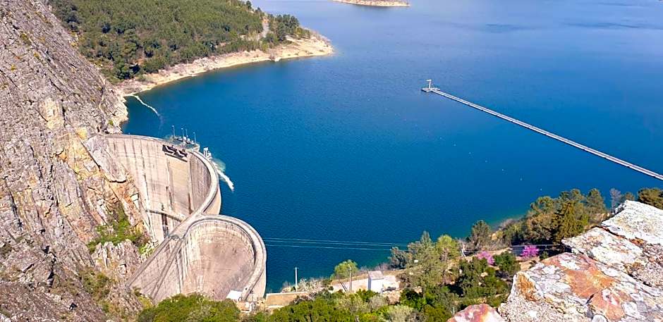 Casas da Escola - "A Escola" - Meãs
