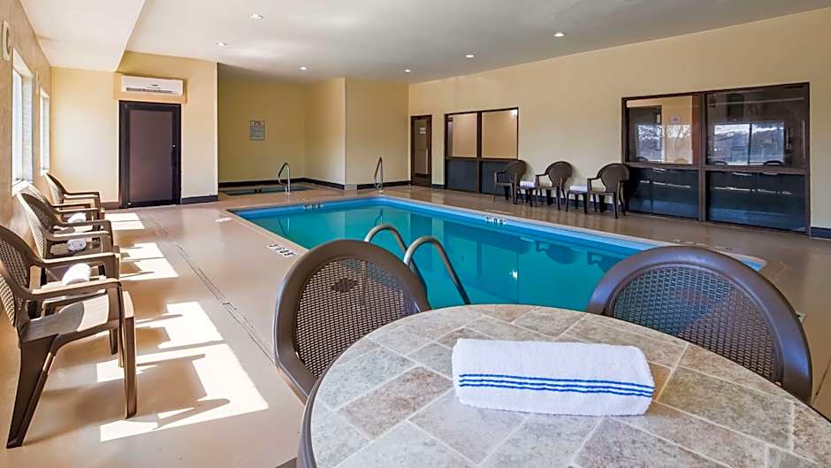 Red Lion Inn & Suites Blue Springs